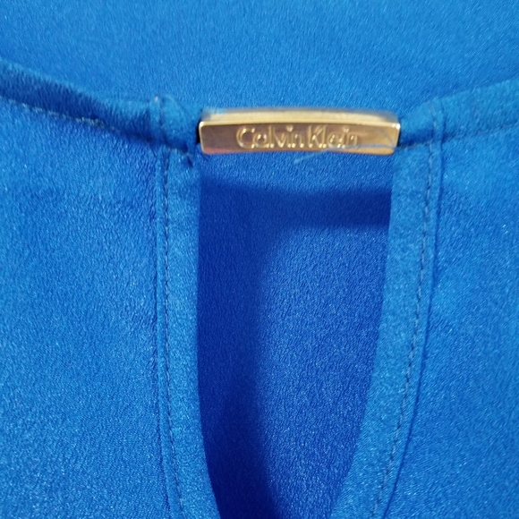 Women's Short Sleeve Blouse - Picture 5 of 10